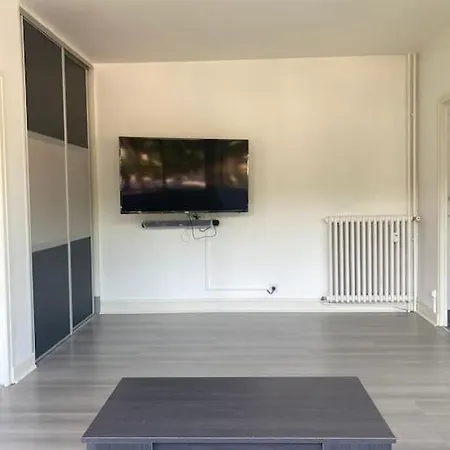 Appartement*centre Historique*parking*terrasse * サルラ・ラ・カネダ